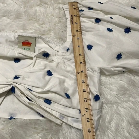 FARM Rio White and Blue Puff Sleeve Crop Top - Picture 4 of 9